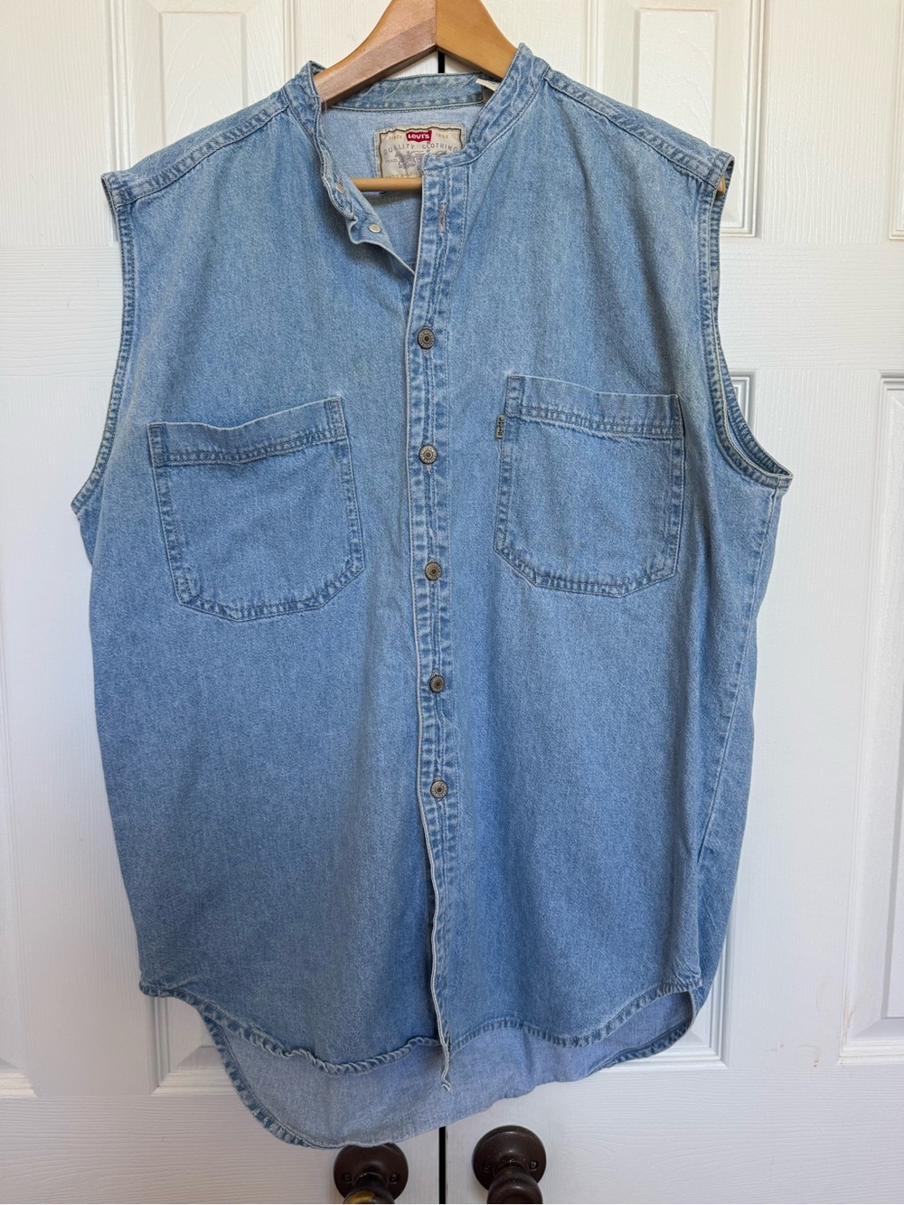 Vintage Levi's Sleeveless Denim Banded Shirt XL